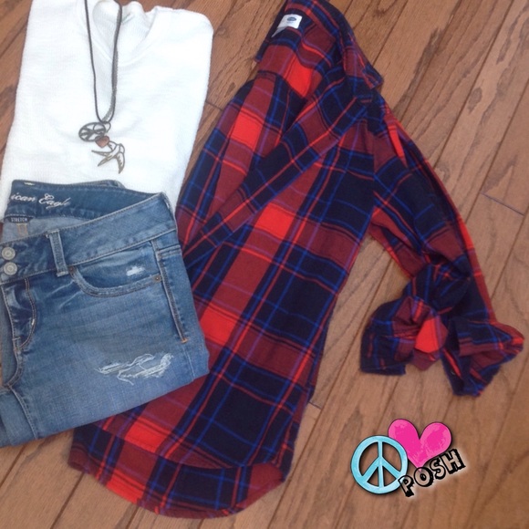 SOLD Old Navy Flannel/ Plaid Button Down Shirt - Picture 3 of 4