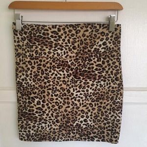 Leopard print mini skirt