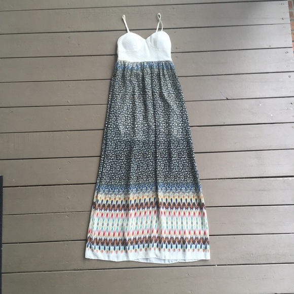 XS Patterned Tribal Maxi Dress