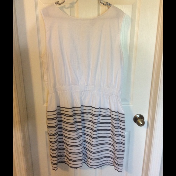 GAP Dresses & Skirts - CUTE GAP DRESS!!!