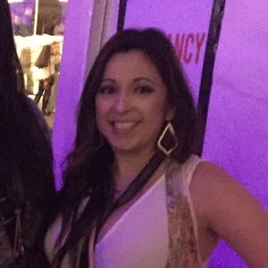 Meet your Posher, Perla