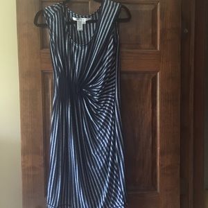 Very flattering knee length max studio dress