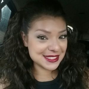 Meet your Posher, Sonya