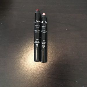 💄MARKDOWN !! NYX lip pencil bundle!!