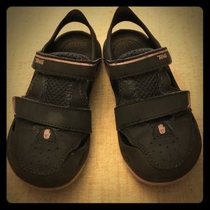 Teva Unisex Sandals size 10