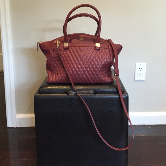 Vince Camuto leather handbag/crossbody oxbloood