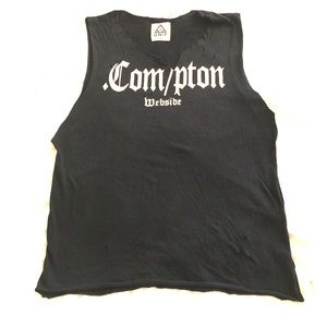 UNIF ".COM/PTON muscle tee XS