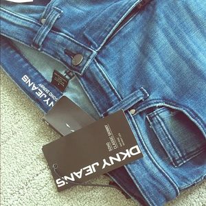 DKNY Soho woman jeans Sz 4