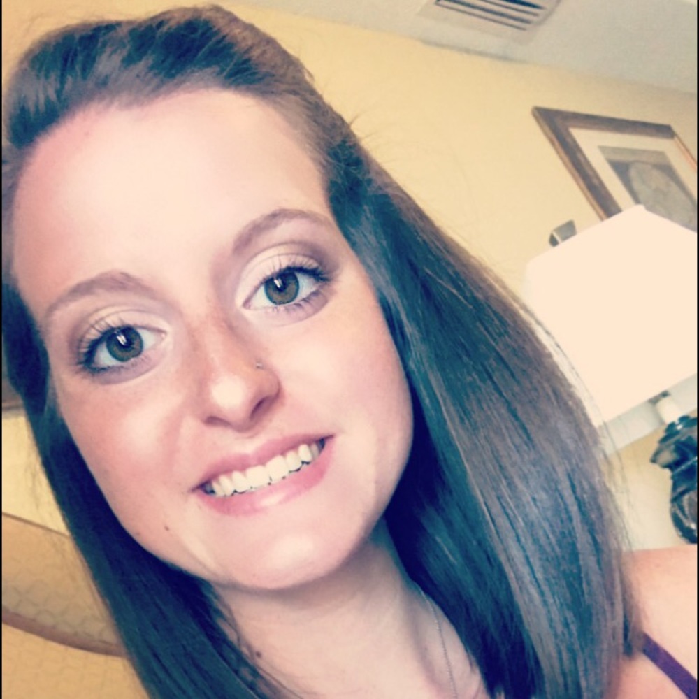 Meet your Posher, Kelly