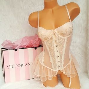 VS Bling Peplum Garter Slip