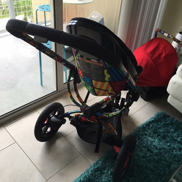 Britto stroller - Picture 1 of 3
