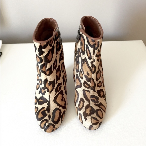 ❌SOLD❌ Leopard Calf Hair Wedge Bootie NWT $130 - Picture 2 of 4