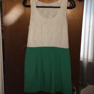 White lace and green dress with pockets