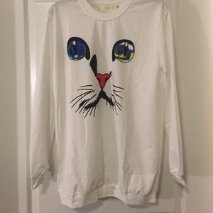 Style Cat Face Sweatshirt size XL (runs small)