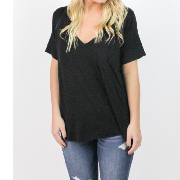 🎀NWT🎀 PIKO Pocket Tee- Black