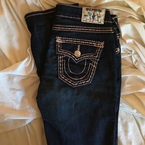 True Religion women's straight leg jeans! Size 27