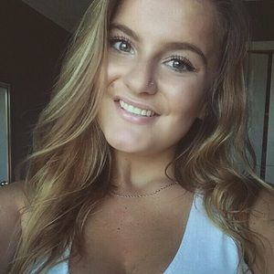 Meet your Posher, Kaitlyn