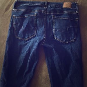 American Eagle Super Stretch Skinny. Dark Wash.