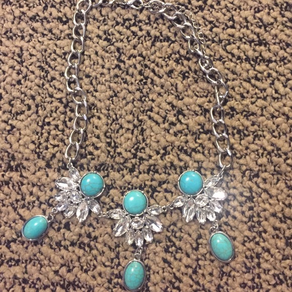Statement necklace