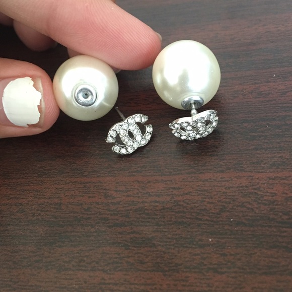 CHANEL pearl earrings