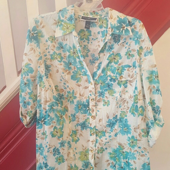 White and turquoise floral shirt, size 1x