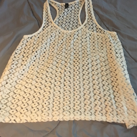 Never worn cute cream tank