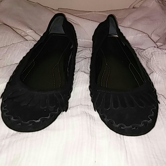 Size 11M black NINE WEST suede flats with fringe