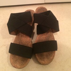 Black strappy wedges