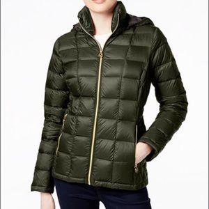 Michael Kors packable Down fill coat!!