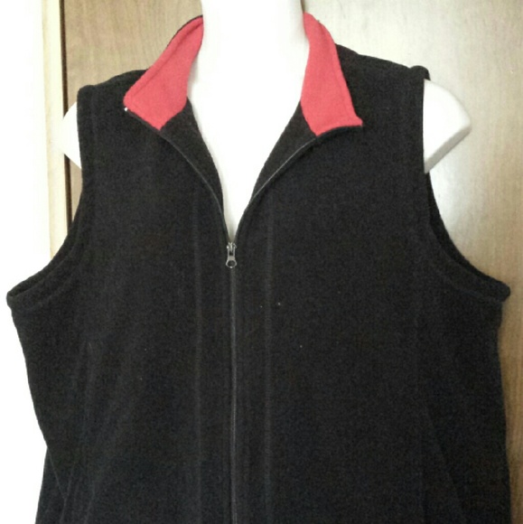 Laura Scott Jackets & Blazers - PRICE DROP Cozy vest in snappy black/red plus size