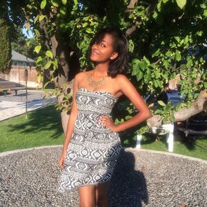 Meet your Posher, Aida