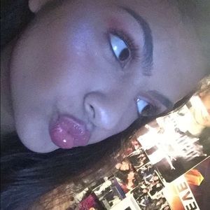 Meet your Posher, Dolores