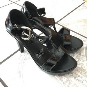 Black heels size 9