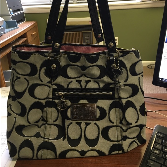 Coach Work Bag. Black and Silver.