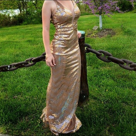 🚨gold chevron sequined prom dress *FINAL SALE*
