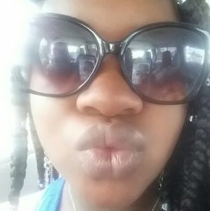 Meet your Posher, Celicia