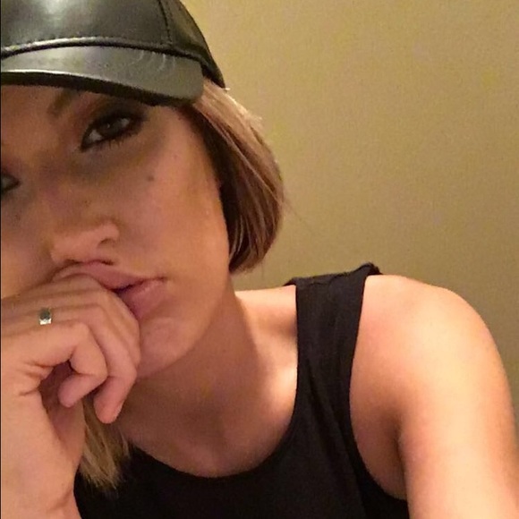 Meet your Posher, Anna - Picture 1 of 1