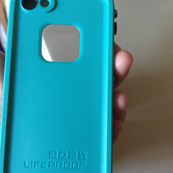 iPhone 5/5 life proof case