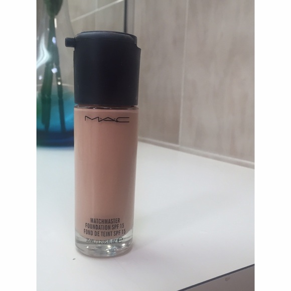 Lowest Final Offer❗️MAC Pro Longwear Foundation