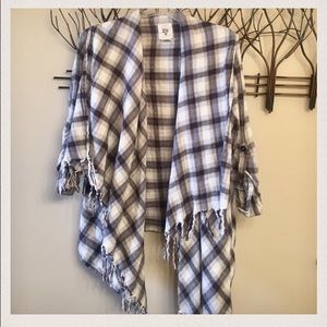 Billabong cardigan size small!