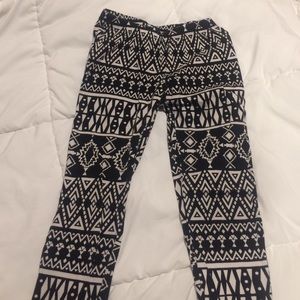 Forever 21 patterned leggings