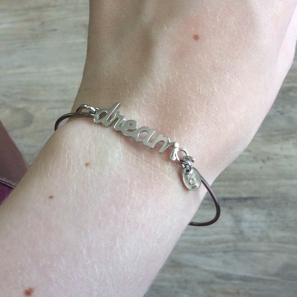 HWN014 🔥SALE - Picture 2 of 3