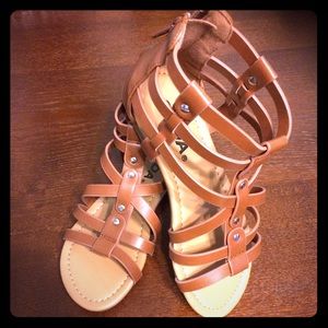 Girls BNWT sandals flip flops size 12