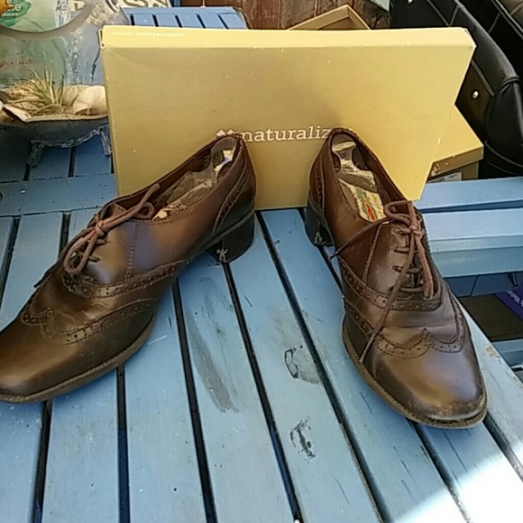 Naturalized sotlar brown oxfords