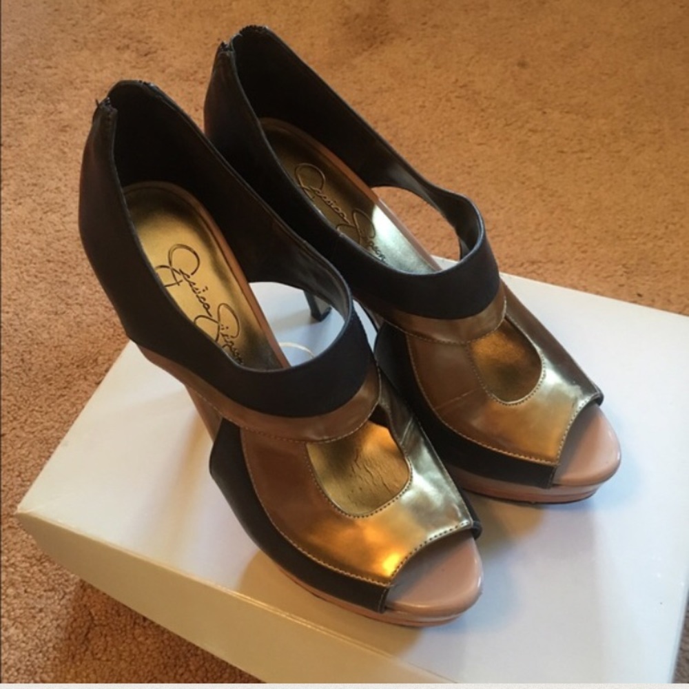🔥Jessica Simpson Stiletto Black, Gold & Peach