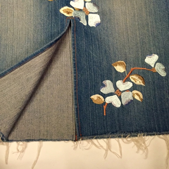 Vintage KENNETH Cole beautiful denim skirt - Picture 4 of 4