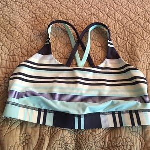 Lululemon sports bra