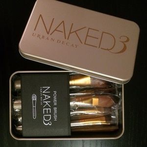 Naked 3 set of brushes