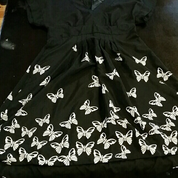 Banana republic butterfly dress