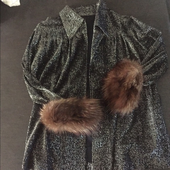 Vintage open jacket trimmed in fur.